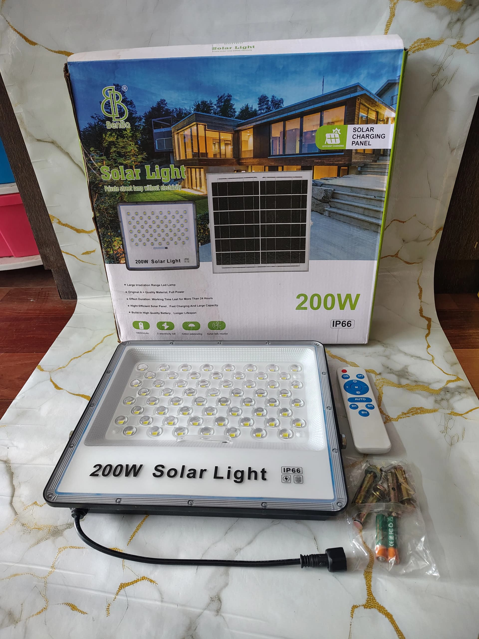 200W Solar Flood Light (Standard Backup)